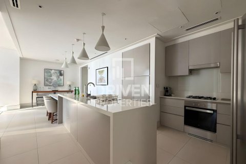 Apartment in Vida Residence Downtown, Downtown Dubai (Downtown Burj Dubai), Dubai 2 bedrooms, 128.76 sq.m. № 127944 - photo 10
