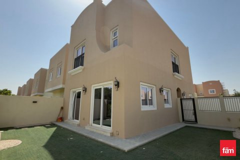 Adosado en Dubai, 4 dormitorios, 248 m², № 59066 - foto 1