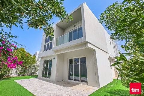 Villa in Dubai 5 bedrooms, 428.1 sq.m. № 59059 - photo 1