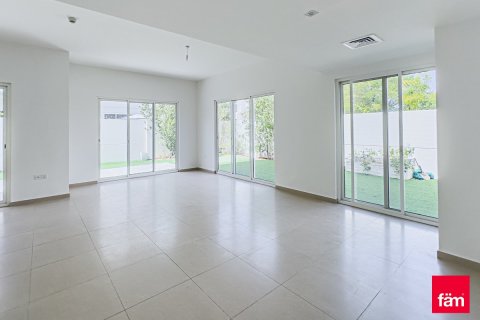 Villa in Dubai 5 bedrooms, 428.1 sq.m. № 59059 - photo 2