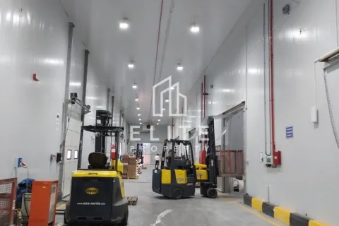 Warehouse in Dubai 468 sq.m. № 38841 - photo 11