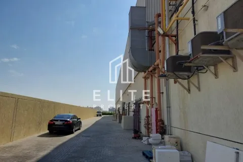 Warehouse in Dubai 468 sq.m. № 38841 - photo 14