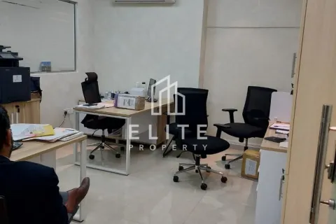 Warehouse in Dubai 468 sq.m. № 38841 - photo 18