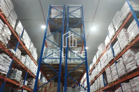 Warehouse in Dubai 468 sq.m. № 38841 - photo 8