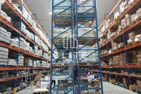 Warehouse in Dubai 468 sq.m. № 38841 - photo 10