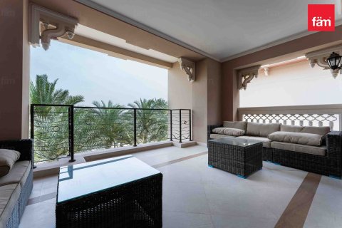 Villa en Palm Jumeirah, Dubai, 5 dormitorios, 540.4 m², № 16533 - foto 15