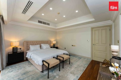 Villa en Palm Jumeirah, Dubai, 5 dormitorios, 540.4 m², № 16533 - foto 13