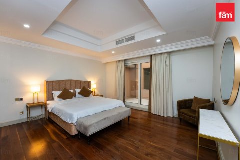 Villa en Palm Jumeirah, Dubai, 5 dormitorios, 540.4 m², № 16533 - foto 7