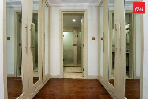 Villa en Palm Jumeirah, Dubai, 5 dormitorios, 540.4 m², № 16533 - foto 24