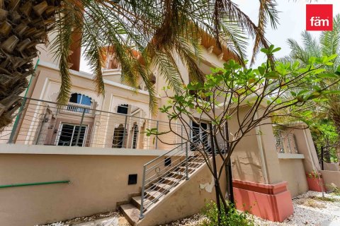 Villa en Palm Jumeirah, Dubai, 5 dormitorios, 540.4 m², № 16533 - foto 30