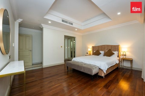 Villa en Palm Jumeirah, Dubai, 5 dormitorios, 540.4 m², № 16533 - foto 8