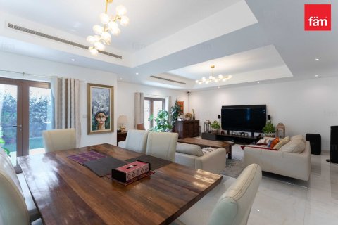 Townhouse in Al Furjan, Dubai 3 bedrooms, 224 sq.m. № 16520 - photo 16