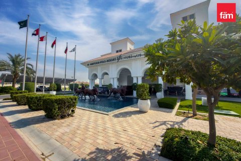 Villa in Dubai 4 bedrooms, 387.2 sq.m. № 115122 - photo 5