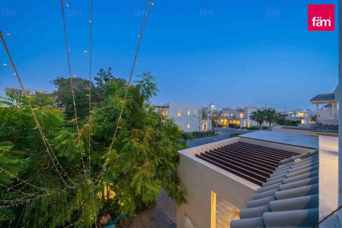 Adosado en Al Furjan, Dubai, 3 dormitorios, 229.6 m², № 115118 - foto 7