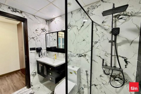 Снять в аренду виллу в Дубае: 5 спален, 135.2м², № 89248 - фото 15