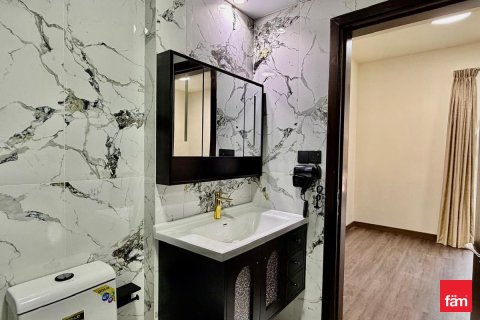 Снять в аренду виллу в Дубае: 5 спален, 135.2м², № 89248 - фото 19