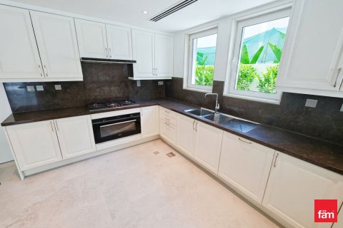 Villa à Jumeirah Park, Dubai, 5 chambres, 781.6 m², № 112523 - photo 14