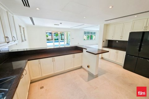 Villa à Jumeirah Park, Dubai, 5 chambres, 781.6 m², № 112523 - photo 15