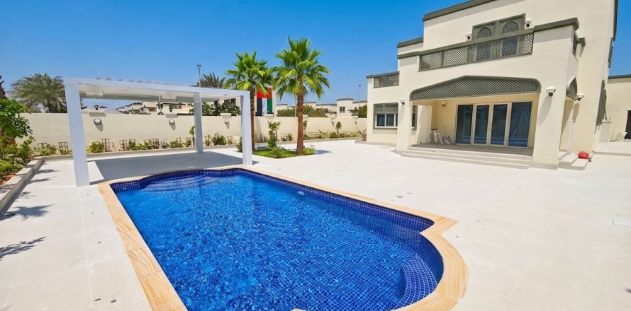 Villa à Jumeirah Park, Dubai, 5 chambres, 781.6 m², № 112523