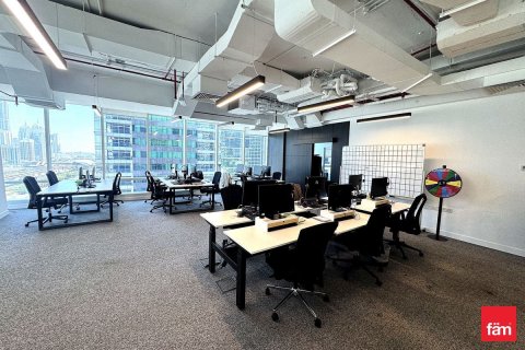 Bureau à Dubai, 228.4 m², № 112520 - photo 3