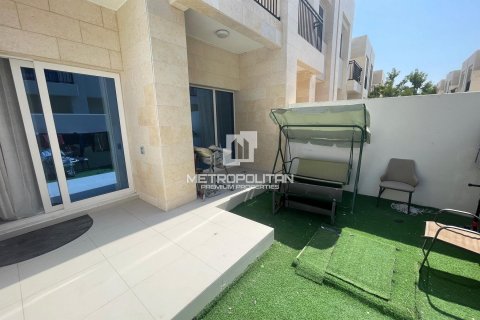 Townhouse in DAMAC Hills (Akoya by DAMAC), Dubai 3 bedrooms, 159 sq.m. № 8848 - photo 8