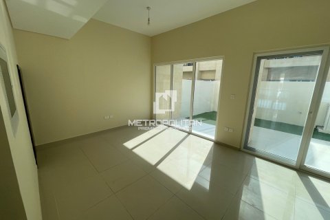 Maison de ville à DAMAC Hills (Akoya by DAMAC), Dubai, 3 chambres, 159 m², № 8848 - photo 4