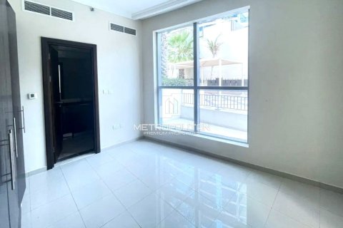 Apartment in Bay Central, Dubai Marina, Dubai 2 bedrooms, 150 sq.m. № 8844 - photo 2