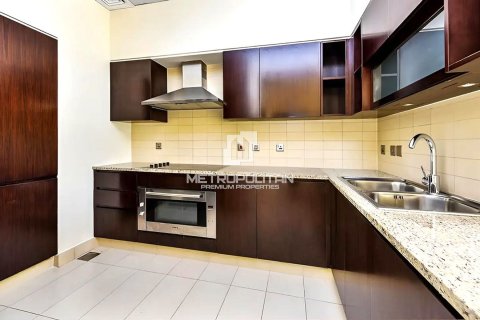 Apartment in Tiara Residences, Palm Jumeirah, Dubai 2 bedrooms, 159 sq.m. № 8846 - photo 9