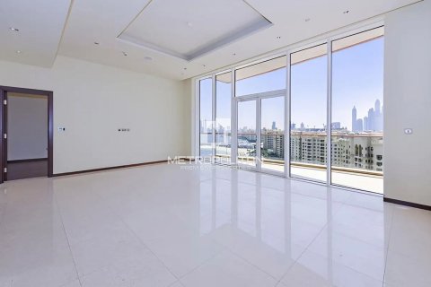 Apartment in Tiara Residences, Palm Jumeirah, Dubai 2 bedrooms, 159 sq.m. № 8846 - photo 5