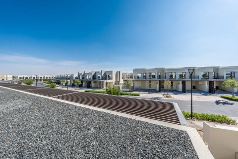 Townhouse in Dubai South (Dubai World Central), Dubai 4 bedrooms, 237.08845600 sq.m. № 12857 - photo 23