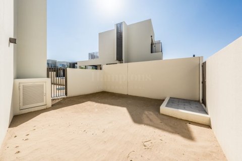 Townhouse in Dubai South (Dubai World Central), Dubai 4 bedrooms, 237.08845600 sq.m. № 12857 - photo 28