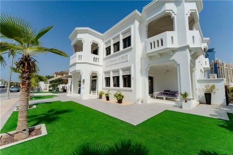 Villa en Signature Villas, Palm Jumeirah, Dubai, 6 dormitorios, 622 m², № 14951 - foto 1