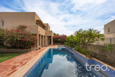 Купить виллу в Saheel, Арабиан Ранчес, Дубай: 3 спальни, 308.81м², № 123520 - фото 2