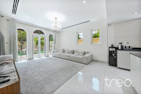 Villa à Legacy, Jumeirah Park, Dubai, 3 chambres, 284.56 m², № 123526 - photo 13