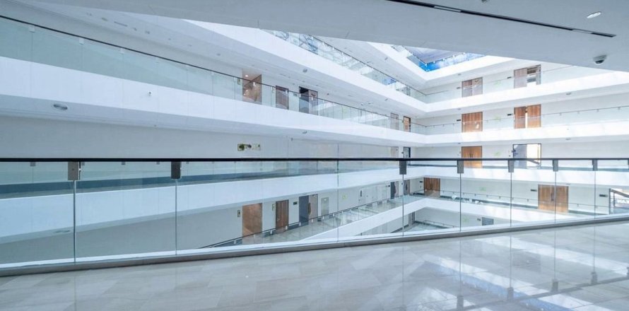 Shop in Bur Dubai, Dubai 728.5 sq.m. № 99579