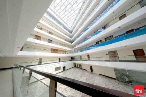 Shop in Bur Dubai, Dubai 728.5 sq.m. № 99579 - photo 5