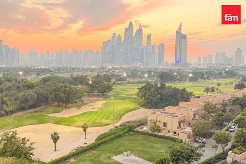 Apartment in The Views, Dubai 2 bedrooms, 127.9 sq.m. № 99581 - photo 11