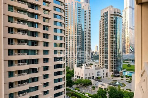 Apartment in Boulevard Central Towers, Downtown Dubai (Downtown Burj Dubai), Dubai 2 bedrooms, 117.52 sq.m. № 129192 - photo 20