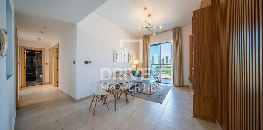 Apartment in District 15, Jumeirah Village Circle, Dubai 3 bedrooms, 121.05 sq.m. № 129193