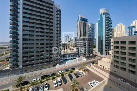 Apartment in Dream Towers, Dubai Marina, Dubai 1 bedroom, 72.37 sq.m. № 142651 - photo 13