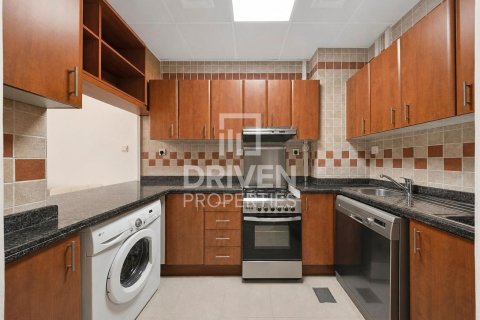 Apartment in Dream Towers, Dubai Marina, Dubai 1 bedroom, 72.37 sq.m. № 142651 - photo 6