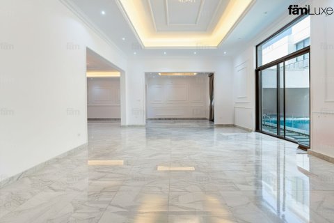 Villa à Umm Al Sheif, Dubai, 7 chambres, 1393.5 m², № 99941 - photo 2
