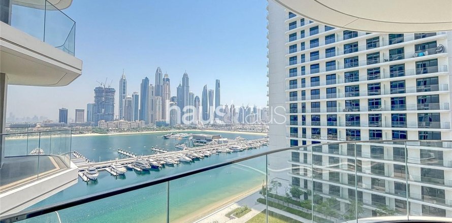 Apartment in EMAAR Beachfront, Dubai Harbour, Dubai 2 bedrooms, 112 sq.m. № 45231