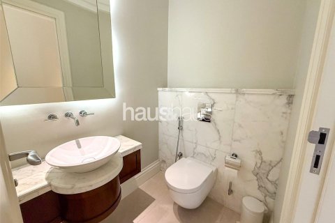 Apartamento en Downtown Dubai (Downtown Burj Dubai), Dubai, 2 dormitorios, 135 m², № 45222 - foto 10