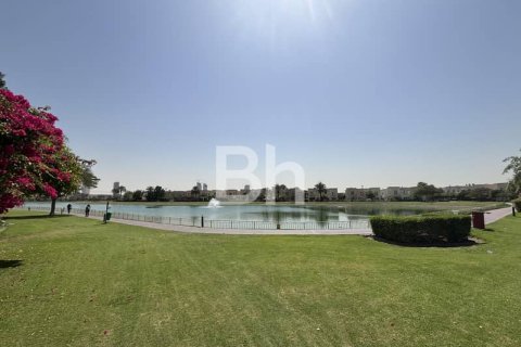 Villa à The Springs, Dubai, 3 chambres, 380 m², № 22066 - photo 1