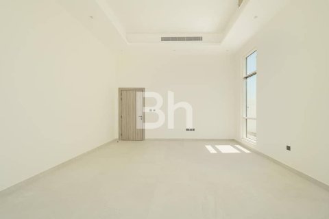 Снять в аренду виллу в Аль-Барше, Дубай: 5 спален, 1208м², № 22070 - фото 14