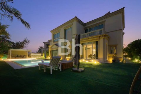 Villa in Jumeirah Islands, Dubai 4 bedrooms, 511 sq.m. № 23353 - photo 3