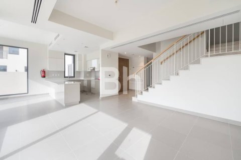 Снять в аренду виллу в Дубай Хилс Эстейт, Дубай: 5 спален, 254м², № 23354 - фото 14