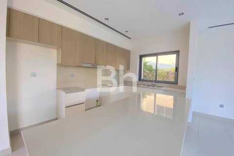 Снять в аренду виллу в Дубай Хилс Эстейт, Дубай: 4 спальни, 327м², № 23351 - фото 10