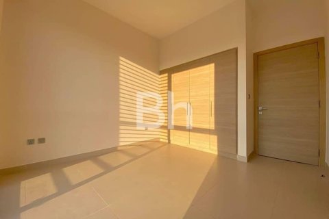 Снять в аренду виллу в Дубай Хилс Эстейт, Дубай: 4 спальни, 327м², № 23351 - фото 5